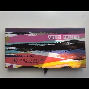 Anastasia artist palette!!